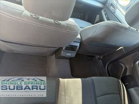 Used 2019 Subaru Outback 2.5i Premium AWD/4WD image 29