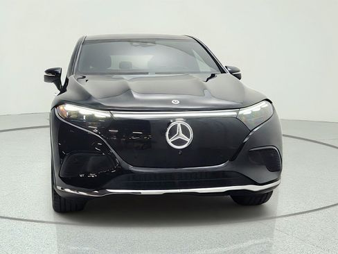 Used 2023 Mercedes-Benz EQS 450+ SUV image 2