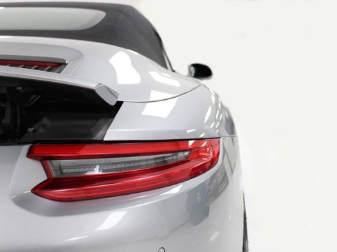 Used 2017 Porsche 911 Carrera image 15