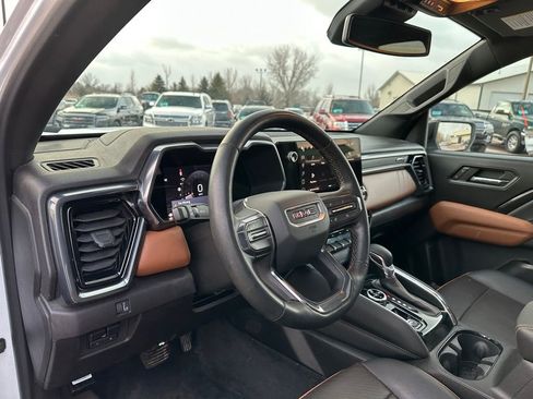 Used 2023 GMC Canyon AT4 image 12