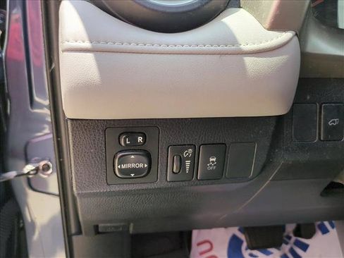 Used 2014 Toyota RAV4 Limited FWD image 10
