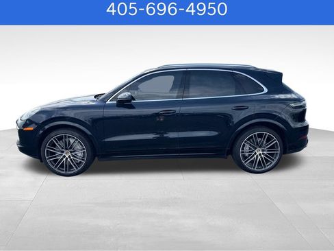 Used 2019 Porsche Cayenne Turbo AWD/4WD image 2