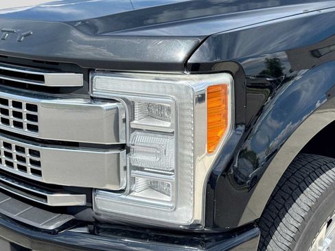 Used 2017 Ford F250 Platinum w/ Platinum Ultimate Package AWD/4WD image 10