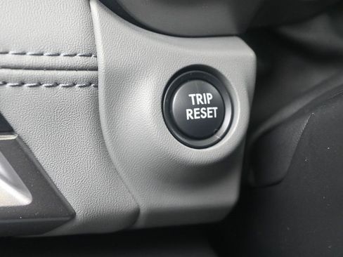 Certified 2025 Subaru Outback Limited image 23