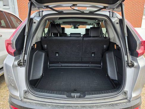 Used 2020 Honda CR-V Touring image 8