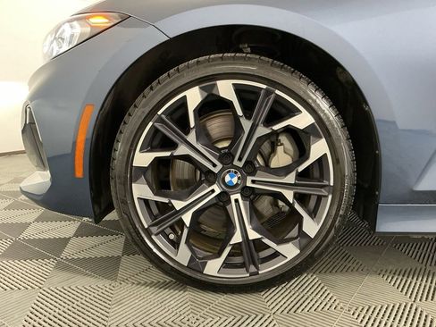 Certified 2025 BMW 330i Sedan w/ M Sport Package RWD image 32