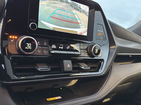 Certified 2024 Toyota Highlander XSE image 23