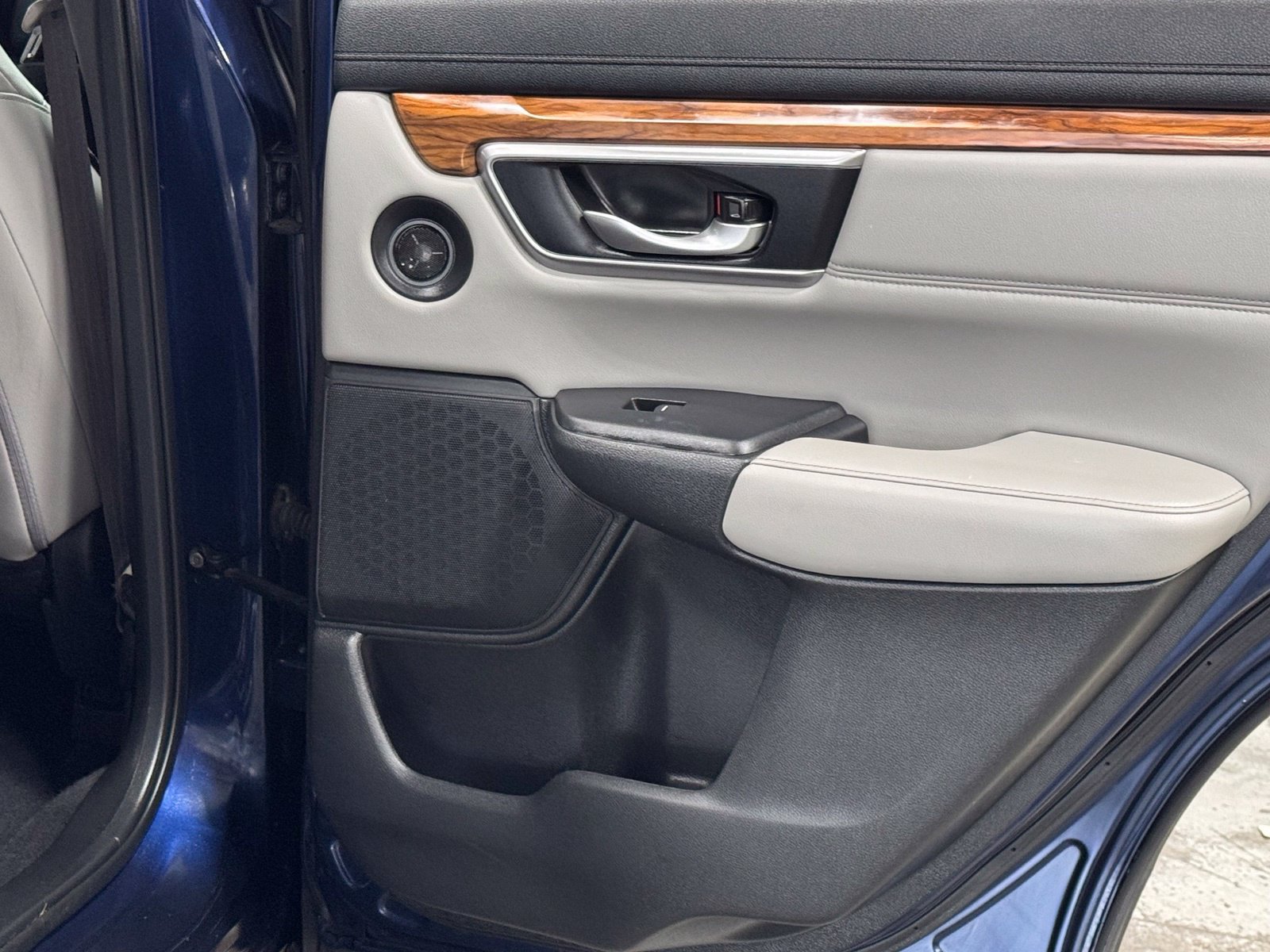 Used 2020 Honda CR-V EX-L image 48