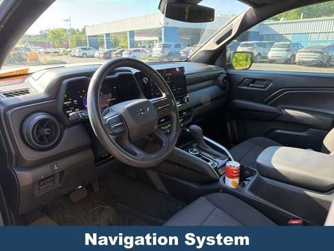 Used 2024 Chevrolet Colorado Trail Boss w/ Technology Package image 4