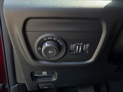 New 2026 Jeep Grand Cherokee L Limited AWD/4WD image 12