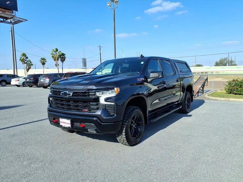 Used 2023 Chevrolet Silverado 1500 LT Trail Boss w/ Protection Package image 4