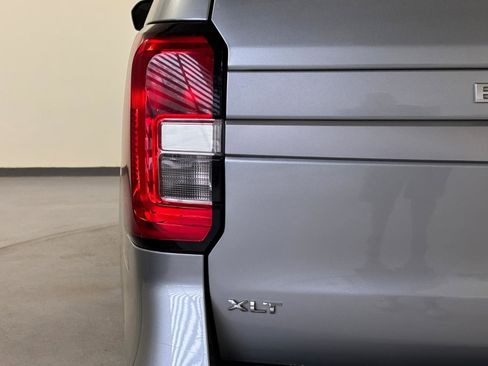 Used 2022 Ford Expedition Max XLT AWD/4WD image 8
