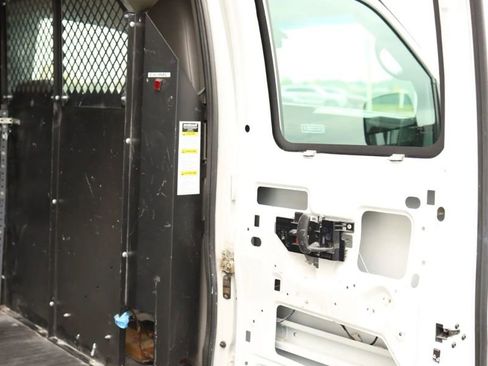 Used 2013 Chevrolet Express 2500 image 38