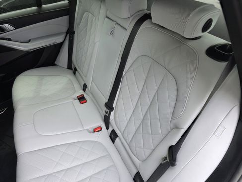 Used 2025 BMW X5 M60i w/ Climate Comfort Package AWD/4WD image 16