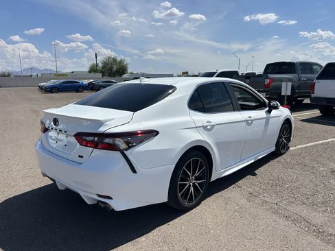 Used 2023 Toyota Camry SE w/ Convenience Package FWD image 4