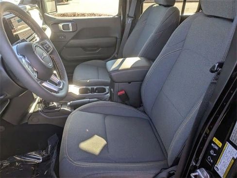 Used 2024 Jeep Wrangler Sahara w/ Safety Group image 18
