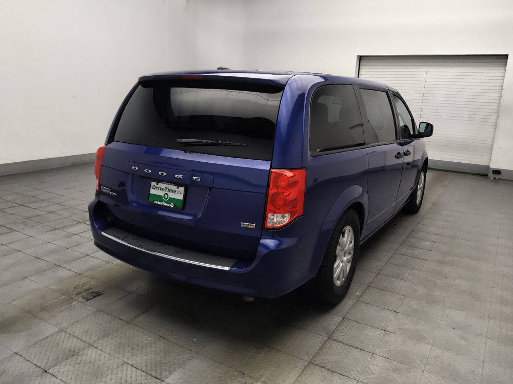 Used 2019 Dodge Grand Caravan SE w/ UConnect Hands-Free Group FWD image 9