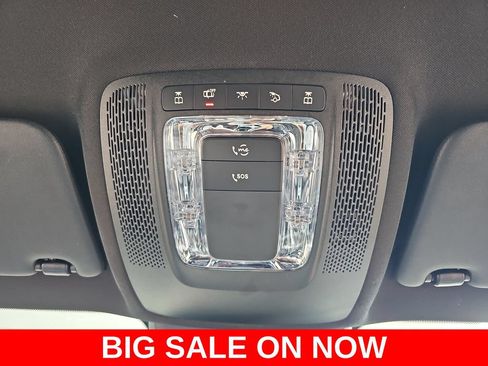 Used 2025 Mercedes-Benz GLB 250 image 30