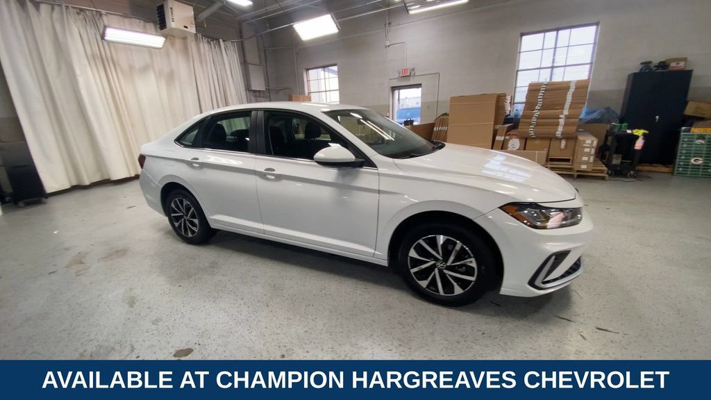 Used 2025 Volkswagen Jetta S FWD image 2