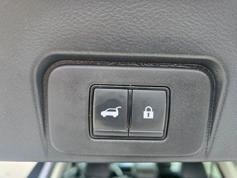 Certified 2022 Nissan Rogue SL w/ SL Premium Package image 16