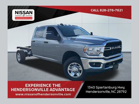 Used 2023 RAM 3500 Tradesman w/ Chrome Appearance Group AWD/4WD image 1