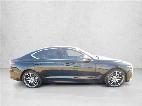 Used 2023 Genesis G70 2.0T RWD image 7