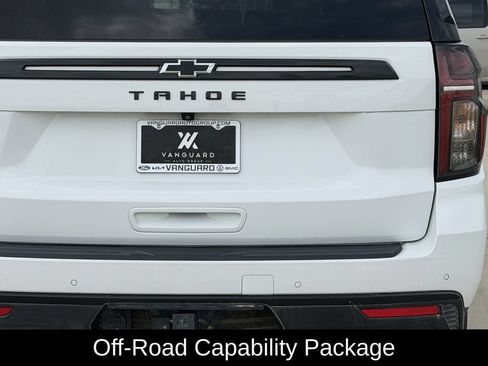 Used 2024 Chevrolet Tahoe Z71 w/ Z71 Off-Road Package AWD/4WD image 9