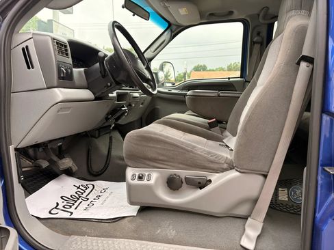 Used 2003 Ford F350 XLT AWD/4WD image 16