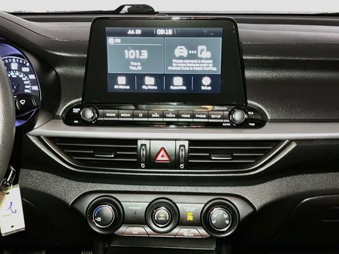 Used 2021 Kia Forte LXS FWD image 15