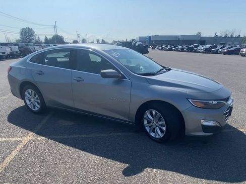 Certified 2024 Chevrolet Malibu LT FWD image 2