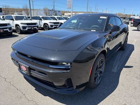 New 2026 Dodge Charger Scat Pack w/ Blacktop Package AWD/4WD image 7