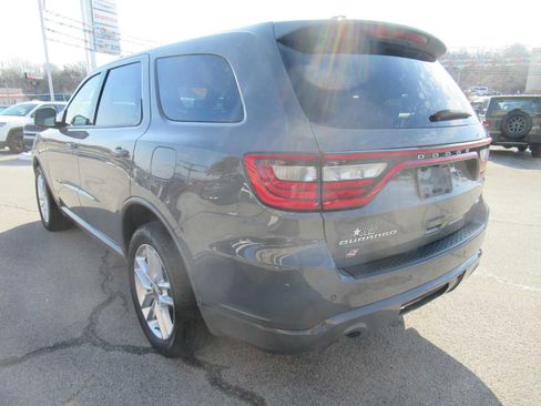 Used 2023 Dodge Durango GT image 3