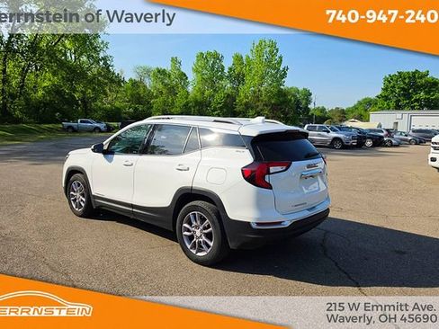 Used 2023 GMC Terrain SLT FWD image 5