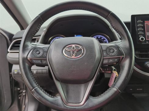 Used 2021 Toyota Camry SE image 19