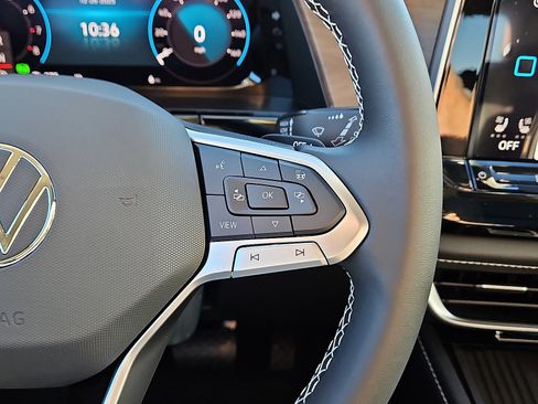 New 2026 Volkswagen Atlas SE image 19