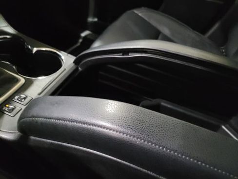 Used 2016 Toyota Highlander XLE image 39