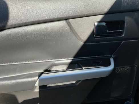 Used 2013 Ford Edge Limited image 16