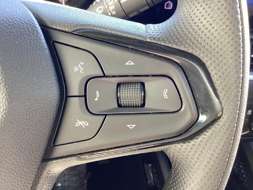 Used 2025 Chevrolet TrailBlazer LS w/ LS Convenience Package FWD image 40