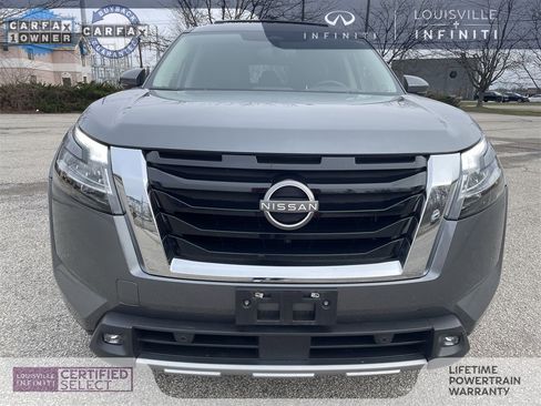 Used 2022 Nissan Pathfinder Platinum w/ Cargo Package image 12