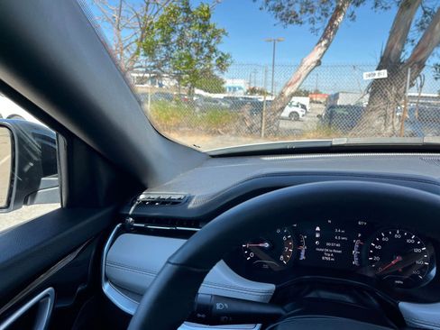 Used 2025 Jeep Compass Limited image 35