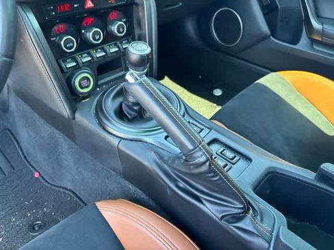 Used 2020 Toyota 86 RWD image 16
