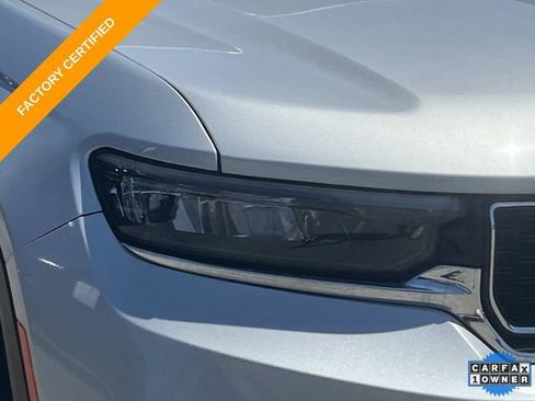 Certified 2025 Jeep Grand Cherokee Limited AWD/4WD image 22