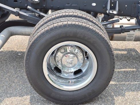 New 2024 RAM 3500 Tradesman w/ Chrome Appearance Group image 11