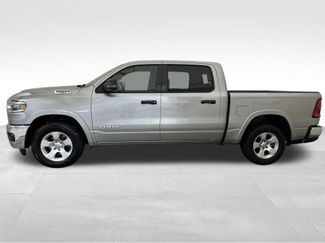 Used 2025 RAM 1500 Big Horn video 2