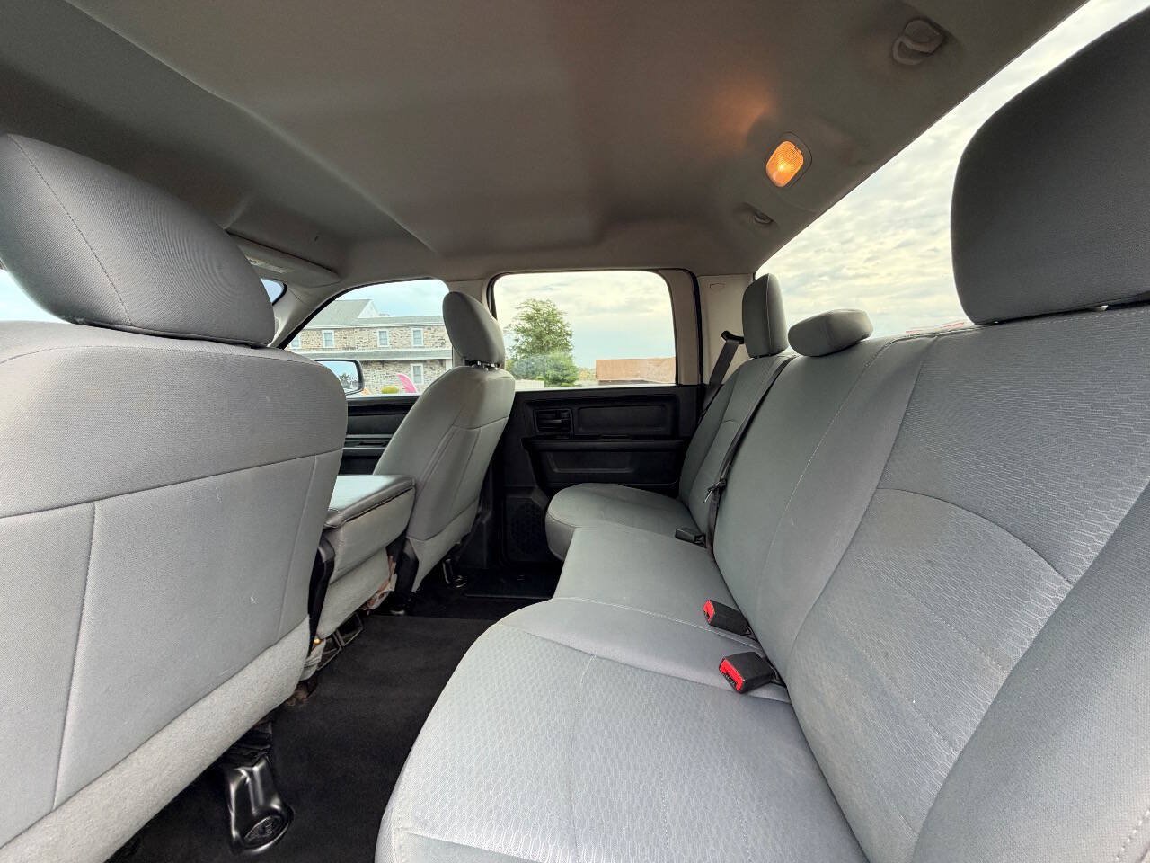 Used 2017 RAM 1500 Express AWD/4WD image 14