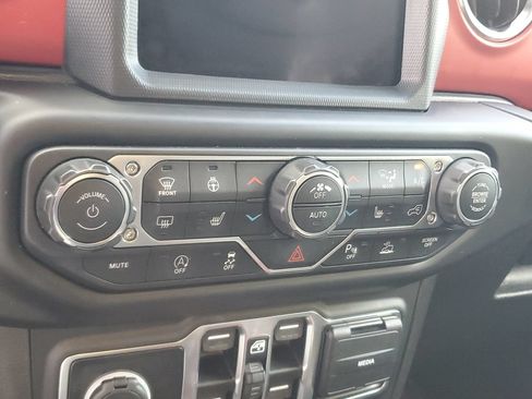 Used 2020 Jeep Gladiator Rubicon AWD/4WD image 21