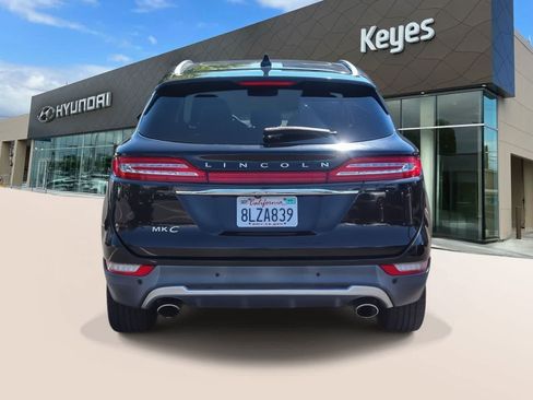Used 2019 Lincoln MKC Reserve FWD image 6