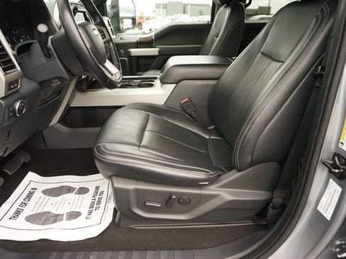 Used 2022 Ford F350 Lariat w/ Black Appearance Package AWD/4WD image 9