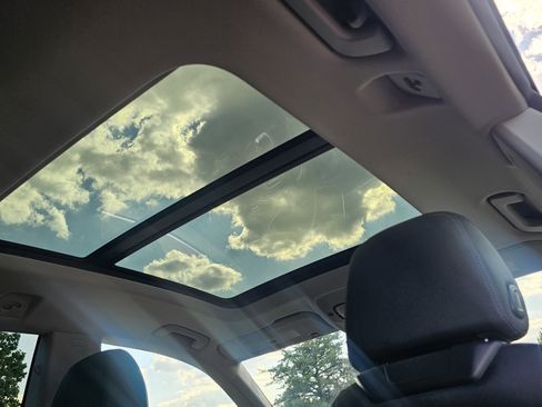 Used 2019 Audi Q8 Premium Plus image 35