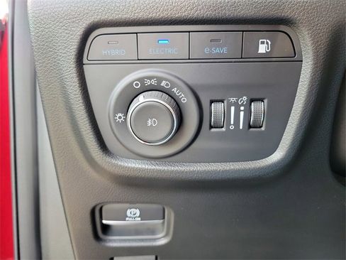 Used 2023 Jeep Grand Cherokee 4WD 4xe w/ Luxury Tech Group II image 23